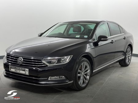 2017 Volkswagen Passat - thumbnail 2