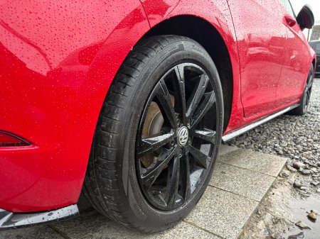 2018 Volkswagen Golf  €16,500 thumbnail