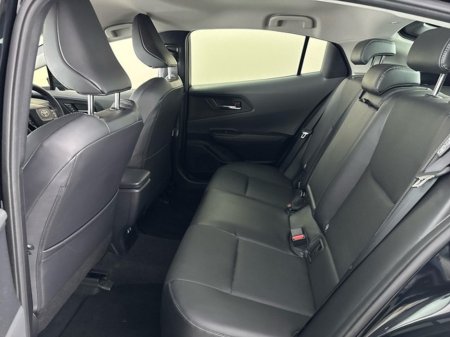 2025 Toyota Prius PLUG-IN HYBRID €37,950 thumbnail