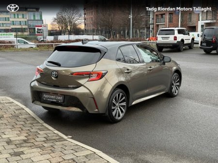 2023 Toyota Corolla HYBRID L/SPORT HB €27,950 thumbnail