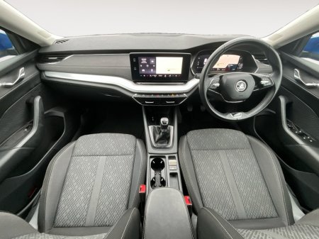 2023 Skoda Octavia STYLE 2.0 TDI 115HP 5DR €30,000 thumbnail