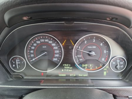 2014 BMW 3 Series - thumbnail 32