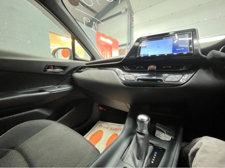 2019 Toyota C-HR - thumbnail 14