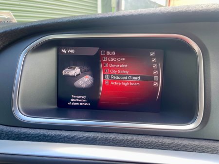 2018 Volvo V40 - thumbnail 42