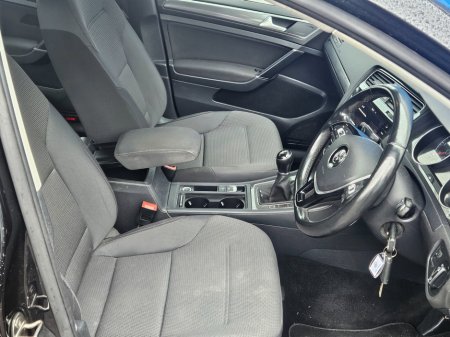 2017 Volkswagen Golf - thumbnail 6