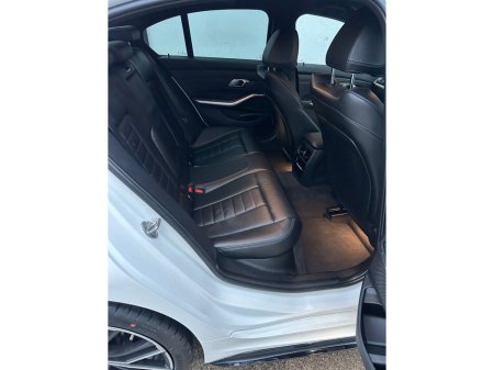 2022 BMW 3 Series  €32,995 thumbnail