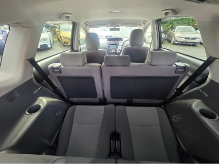 2013 Toyota Prius Alpha (7 Seater) - SELF CHARGING HYBRID -ALLOYS  -SIMI DEALER - LOW ROAD TAX BAND €13,450 thumbnail