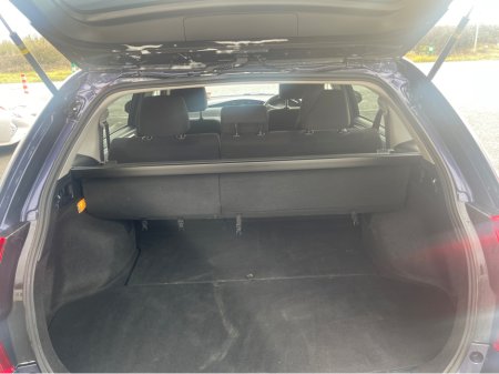 2013 Toyota Corolla FIELDER DBA-NZE161G 5DR AUTO €6,450 thumbnail