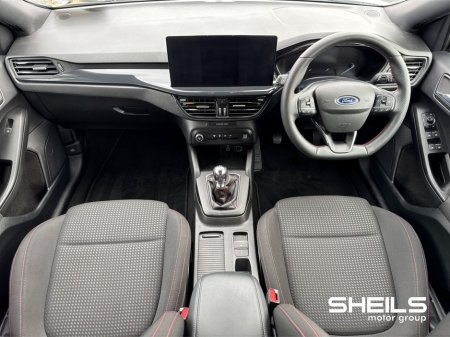 2024 Ford Focus - thumbnail 3