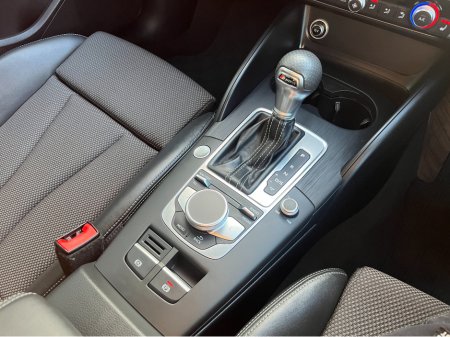 2018 Audi A3 S-LINE SALOON AUTOMATIC 1.4 PETROL //HIGH SPEC//LOW MILES//HALF LEATHER HEATED SEATS//ADAPTIVE CRUISE CONTROL//KEYLESS ENTRY// €22,950 thumbnail