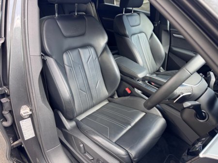 2022 Audi e-tron - view 4