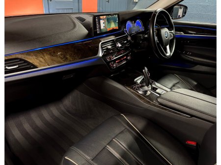 2017 BMW 5 Series - thumbnail 4