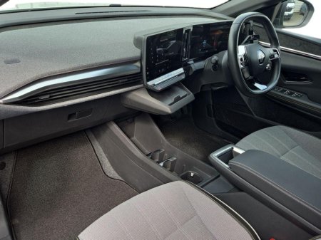 2023 Renault Megane E-Tech - thumbnail 2