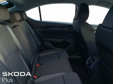 2023 Skoda Octavia AMBITION 2.0TDI 115HP €28,950 thumbnail