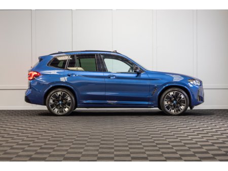 2022 BMW iX3 - thumbnail 6