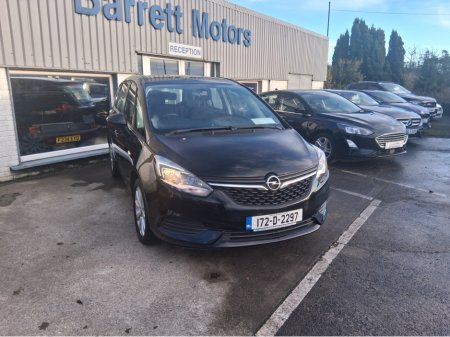 2017 Opel Zafira - view 2