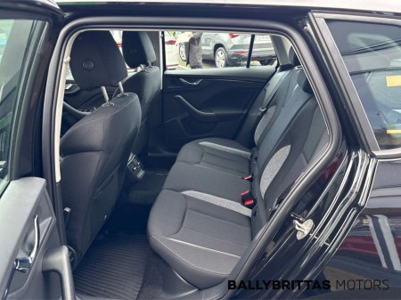 2025 Skoda Kamiq SELECTION 1.0TSI 115HP €27,900 thumbnail