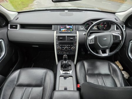 2015 Land Rover Discovery - thumbnail 10