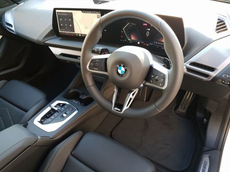 2026 BMW 1 Series - thumbnail 6