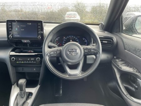 2023 Toyota Yaris Cross - thumbnail 8