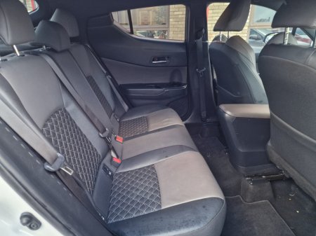 2022 Toyota C-HR 1.8 HYBRID AUTOMATIC SOL HIGH SPEC 2 KEYS 5 SEATER thumbnail