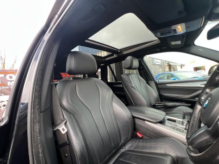 2018 BMW X5 =XDRIVE40E M SPORT//NEW NCT//PANROOF= €31,500 thumbnail