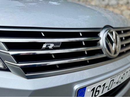 2016 Volkswagen Passat - thumbnail 14