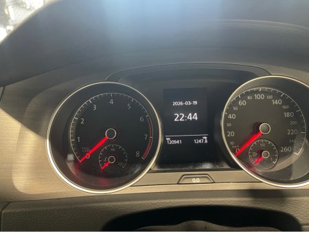 2013 Volkswagen Golf - thumbnail 17