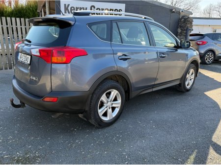 2014 Toyota Rav4 - thumbnail 3