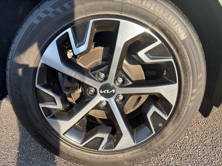 2023 Kia Sportage - thumbnail 4