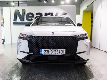 2023 DS Automobiles DS 7 PERFORMANCE LINE E-TENSE 2 225 A €39,950