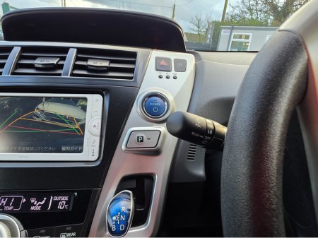 2013 Toyota Prius Alpha (7 Seater) - SELF CHARGING HYBRID -ALLOYS - REVERSE CAMERA -SIMI DEALER - LOW ROAD TAX BAND €13,450 thumbnail