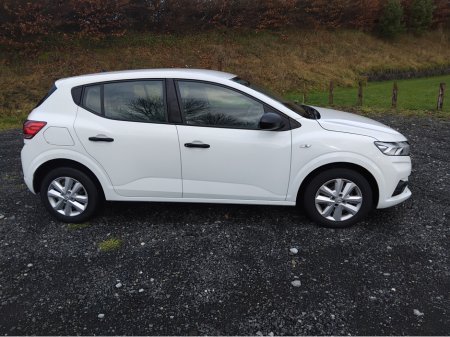 2021 Dacia Sandero ESSENTIAL SCE 65 MY21. MY21.5 4DR €11,950 thumbnail