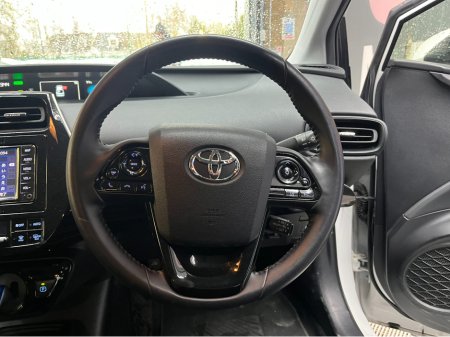 2022 Toyota Prius - thumbnail 8