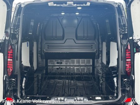2026 Volkswagen Transporter HIGHLINE AUTO 30 LWB 150BHP *5 YEAR WARRANTY* *0% FINANCE AVAILABLE* *17" MONTE CARLO ALLOYS* *BODY COLOUR CODED BUMPERS* *APPLE CARPLAY/ANDROID AUTO* *REAR VIEW CAMERA* *FRONT AND REAR PARKING SENSOR €38,952 thumbnail