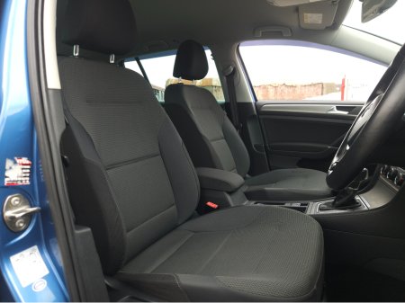 2014 Volkswagen Golf - thumbnail 10