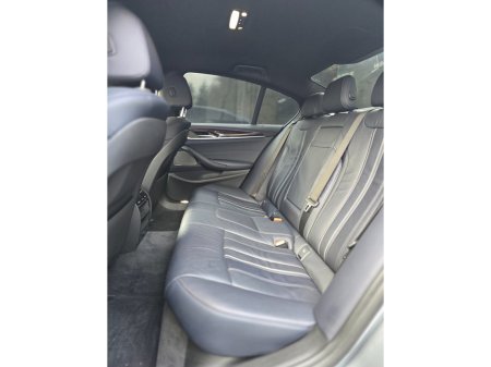 2017 BMW 5 Series - thumbnail 16