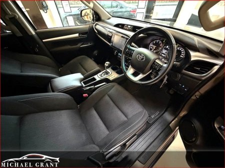 2022 Toyota Hilux AUTOMATIC 2.8D IRISH CAR ONLY 58KM SR5 DOUBLE CAB N1 COMMERCIAL VAT €36,585 thumbnail