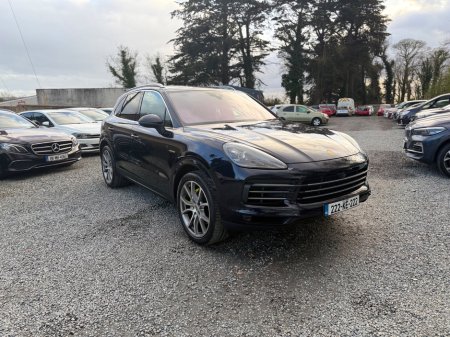 2022 Porsche Cayenne - thumbnail 1