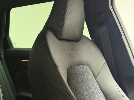 2025 Audi A6 LAUNCH EDITION E-HYBRID QUATTRO €84,990 thumbnail