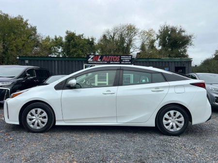 2022 Toyota Prius  €21,950