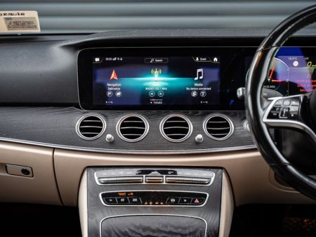 2020 Mercedes-Benz E Class - thumbnail 13