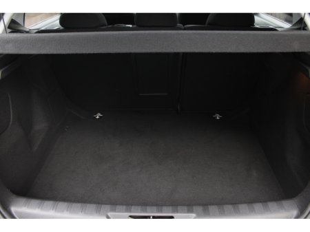 2017 Peugeot 308 - thumbnail 18