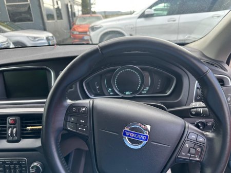 2014 Volvo V40 1.6 T4 180PS R-DESIGN POWERSHIFT DCT €10,950 thumbnail