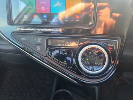 2020 Toyota Aqua - thumbnail 16