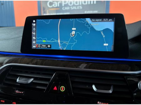 2017 BMW 5 Series - thumbnail 32