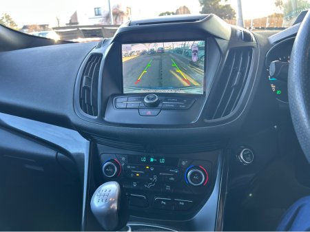 2019 Ford Kuga - thumbnail 4