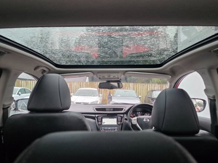 2016 Nissan Qashqai - thumbnail 4