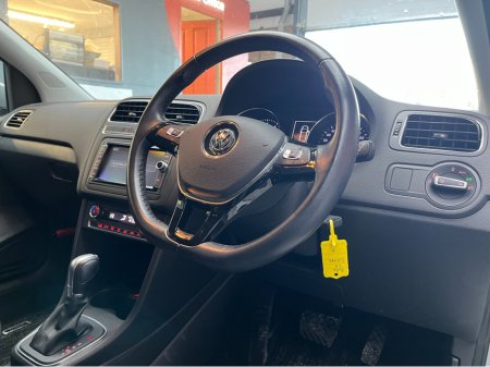 2017 Volkswagen Polo €13950! 2017 VOLKSWAGEN POLO TSI CONFORTLINE 1.2 AUTOMATIC WITH REVERSE CAMERA AND MORE €13,950 thumbnail