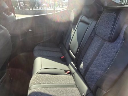 2025 Peugeot 408 - thumbnail 17